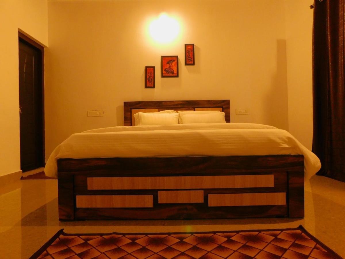 Coconut Tree Resort Gokarna Buitenkant foto