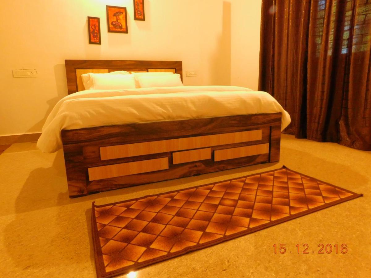 Coconut Tree Resort Gokarna Buitenkant foto